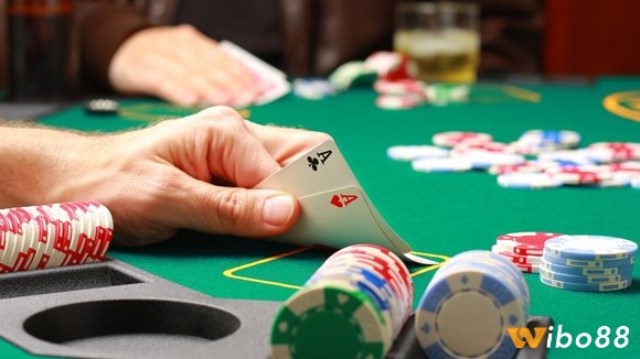 Luật chơi bài quy định cách tính điểm poker như thế nào?