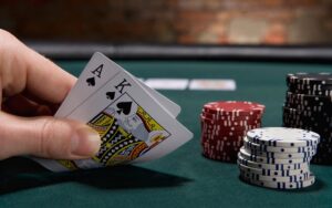 Luật poker quốc tế: Hướng dẫn 100% các quy tắc phổ biến