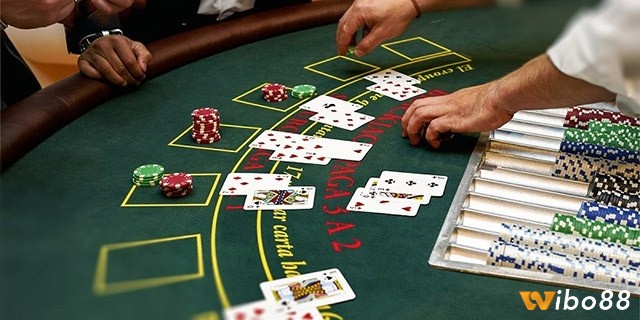 Cách chơi poker đúng luật theo nhà cái wibo88